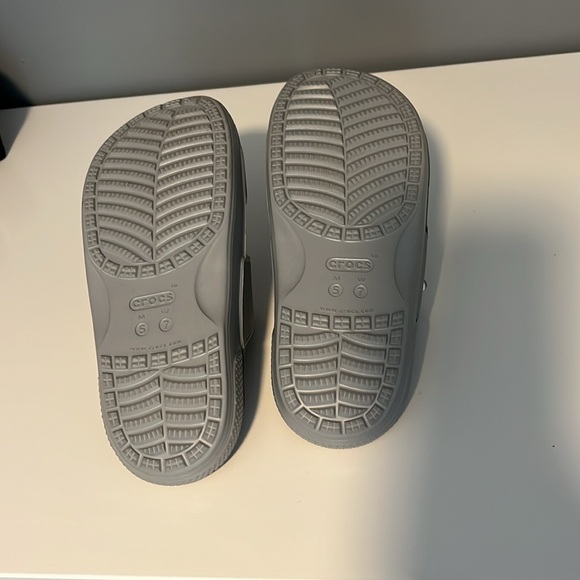 Women’s Crocs - Picture 5 of 5